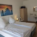 Semesterbostad - Am Moselufer Kövenig