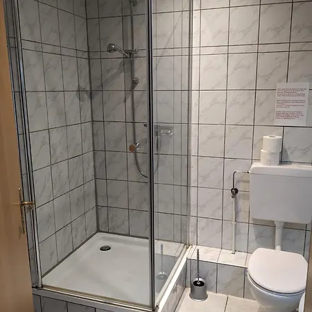 - Am Moselufer