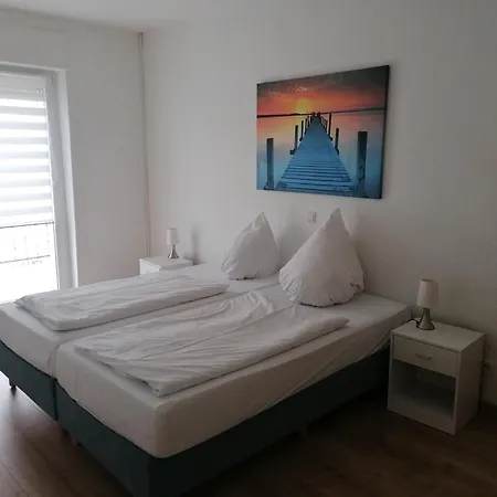 - Am Moselufer Hébergement de vacances *