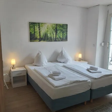 - Am Moselufer Kövenig