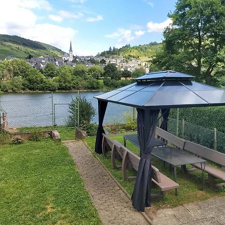 Hébergement de vacances - Am Moselufer Kövenig