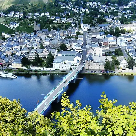 Holiday home - Am Moselufer Kovenig