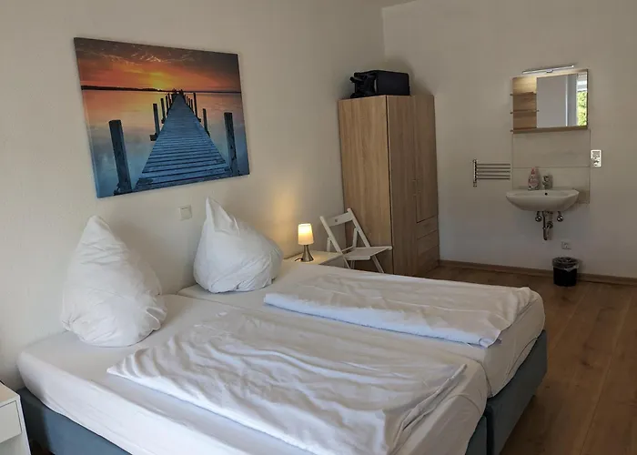 Semesterbostad - Am Moselufer Kövenig