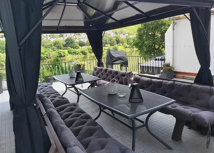 - Am Moselufer * Kövenig