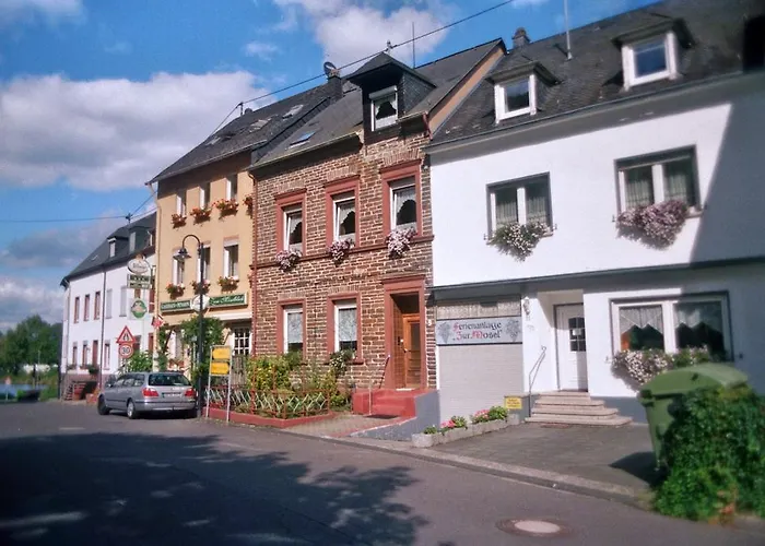 - Am Moselufer Casa vacanze *